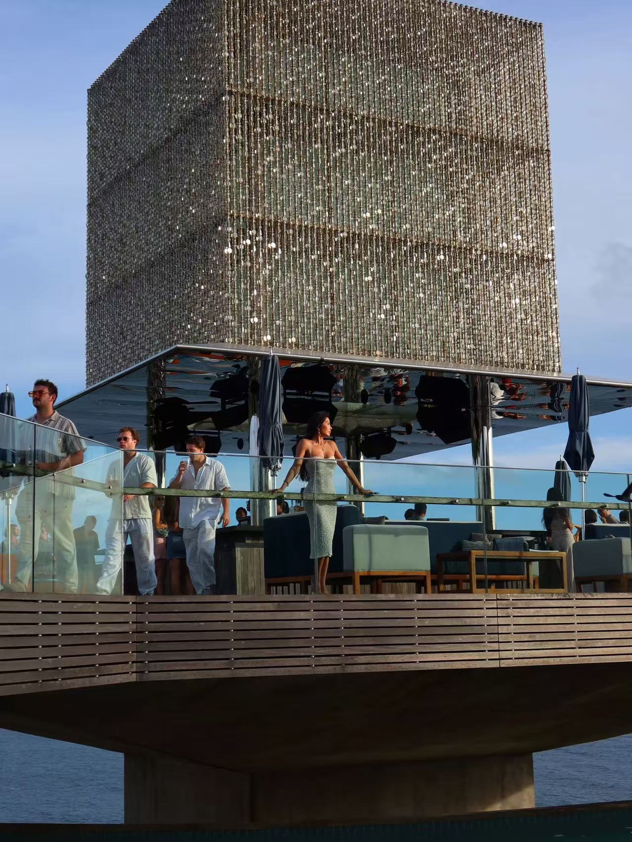 European and American hot girl strapless dress with removable bra pad