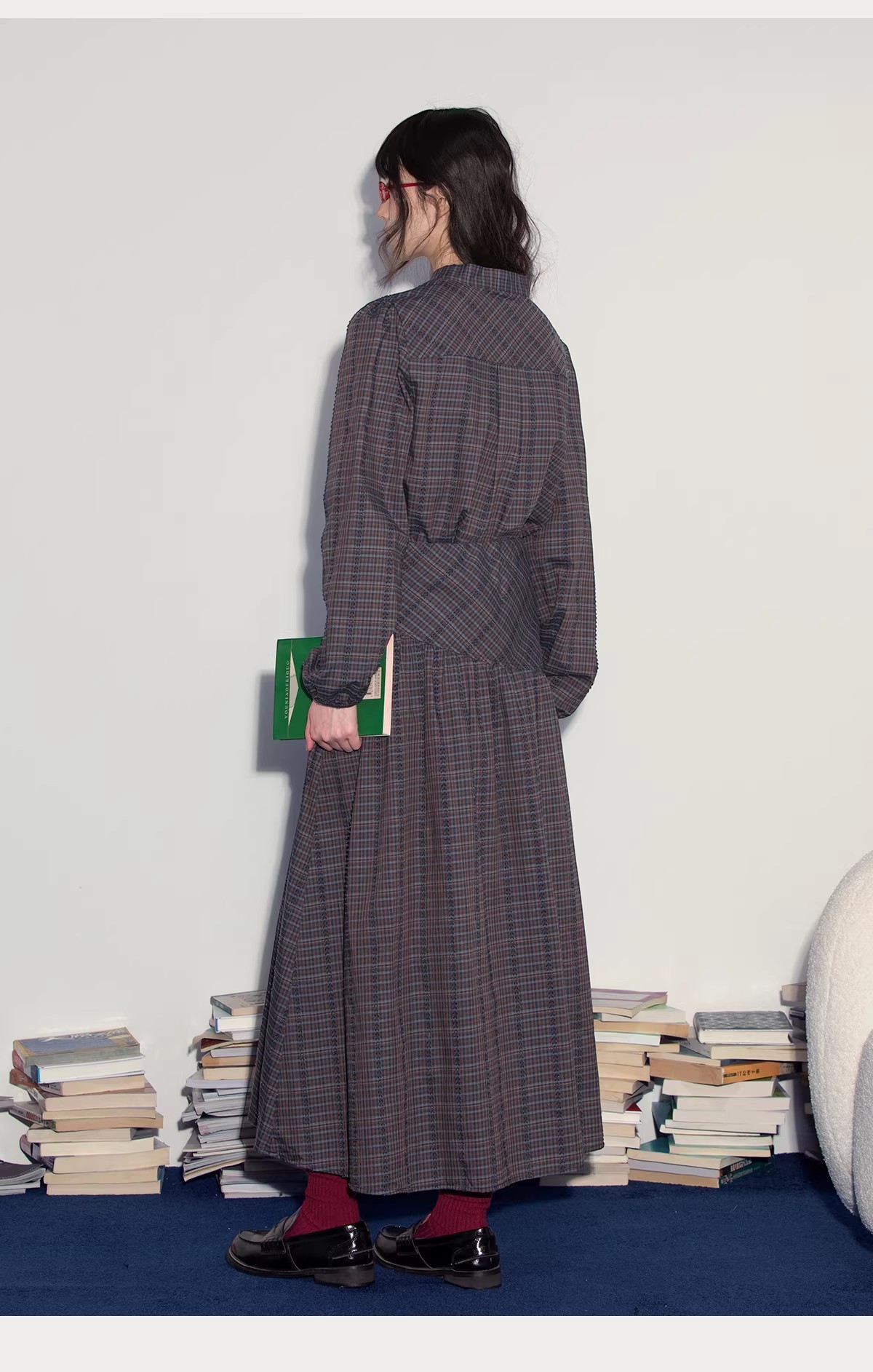 Plaid elegant ruffle-sleeved ribbon shirt and high-quality flared long skirt autumn outfit