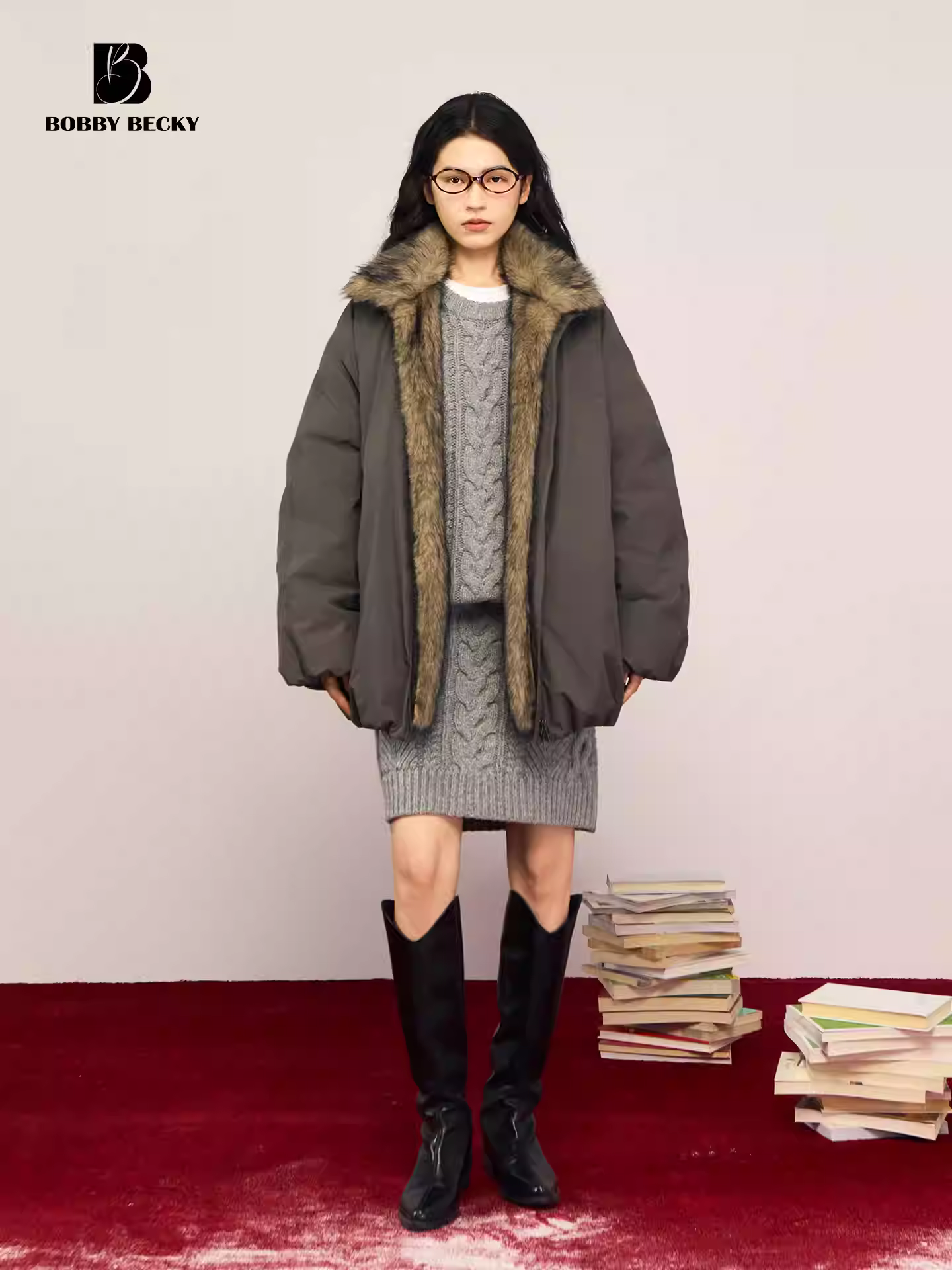 White down jacket with detachable fur collar, no odor, highly fluffy, detachable vintage cocoon shape